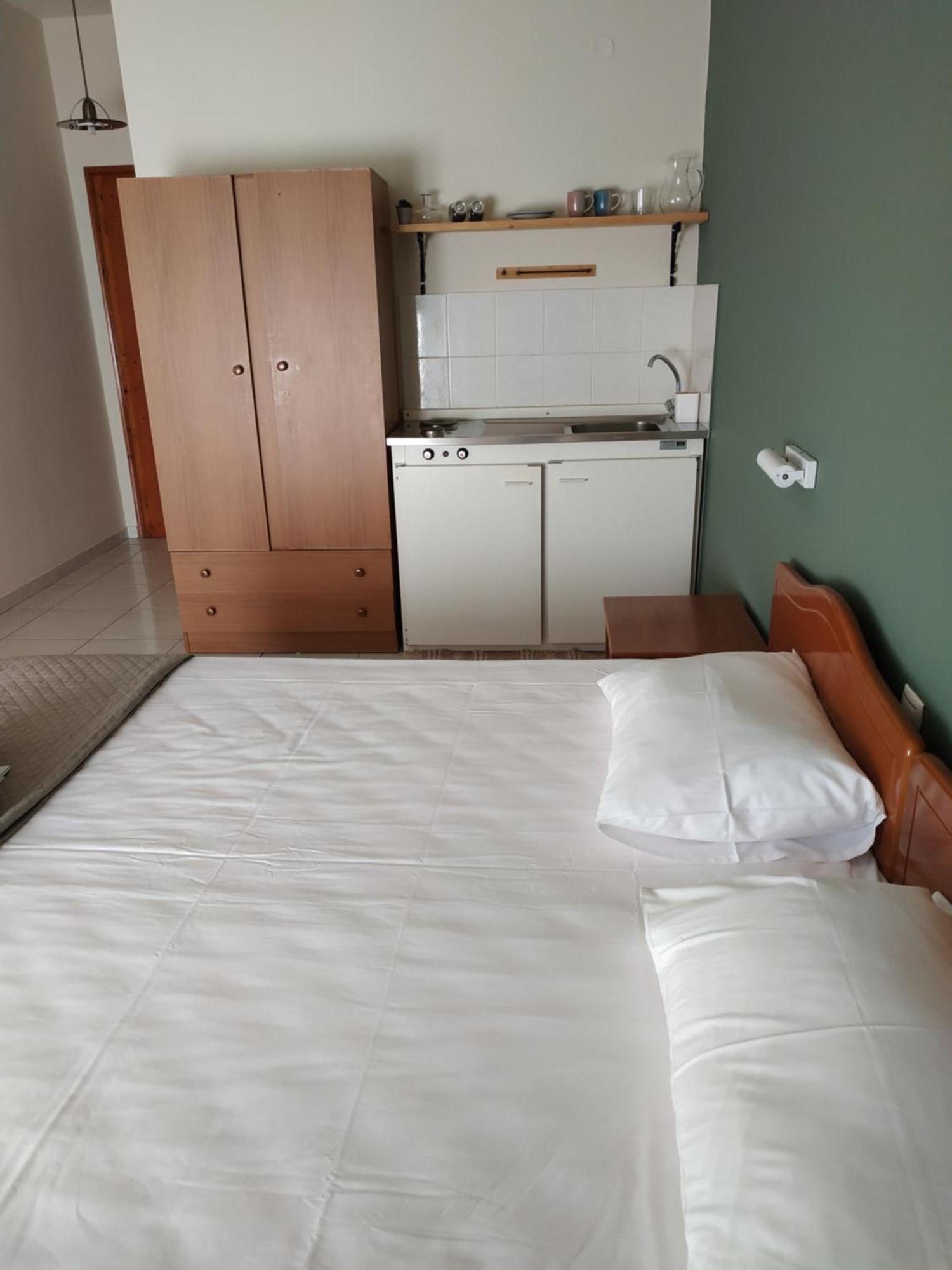 Apartments By Evita'S Resort Poros Town エクステリア 写真